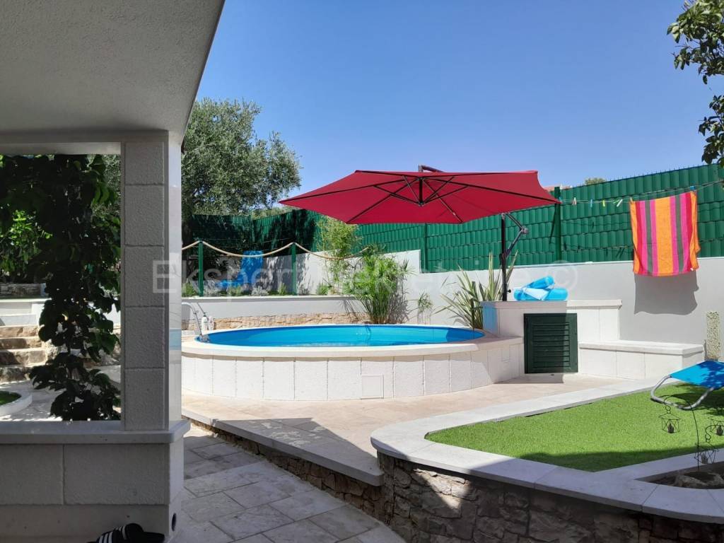 Samostojeca kuca, Prodaja, Okrug, Okrug Gornji