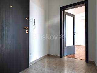 Flat in a building, Sale, Zagreb, Maksimir