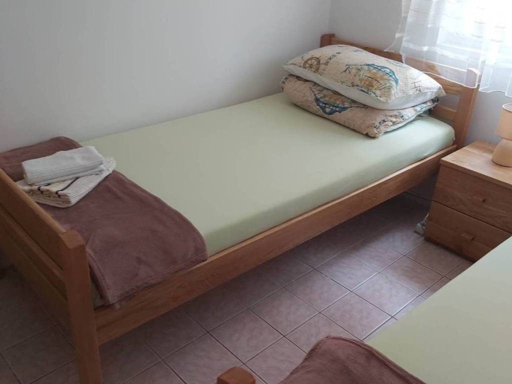 Dvojna kuca, Prodaja, Vir, Vir