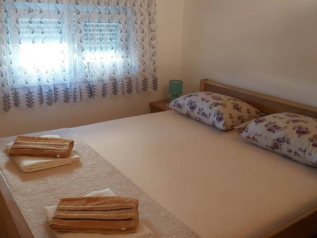 Dvojna kuca, Prodaja, Vir, Vir