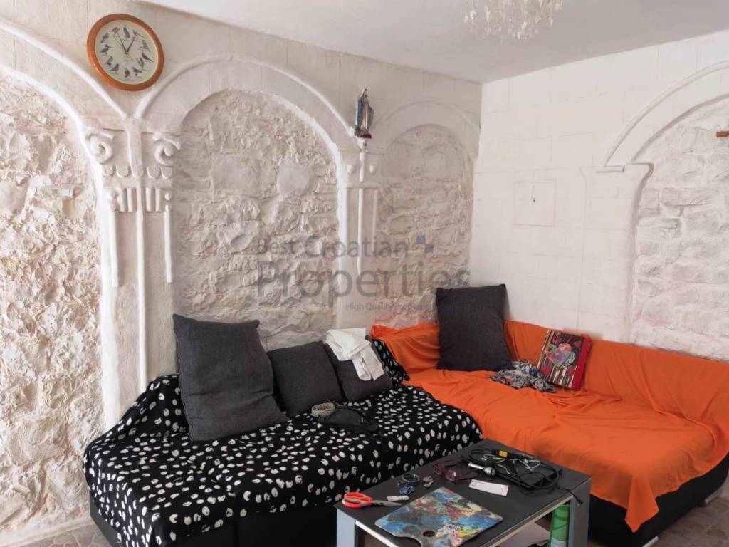 Kamena kuca, Prodaja, Trogir, Trogir