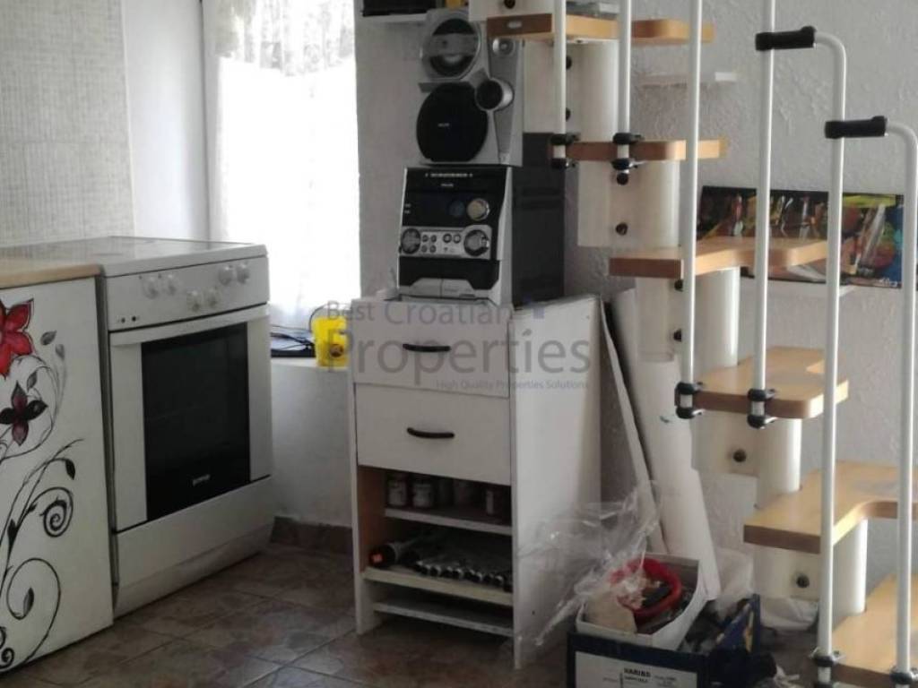 Kamena kuca, Prodaja, Trogir, Trogir