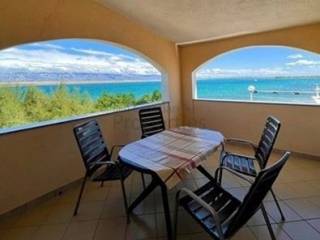 Apartman na moru, Prodaja, Vir, Vir