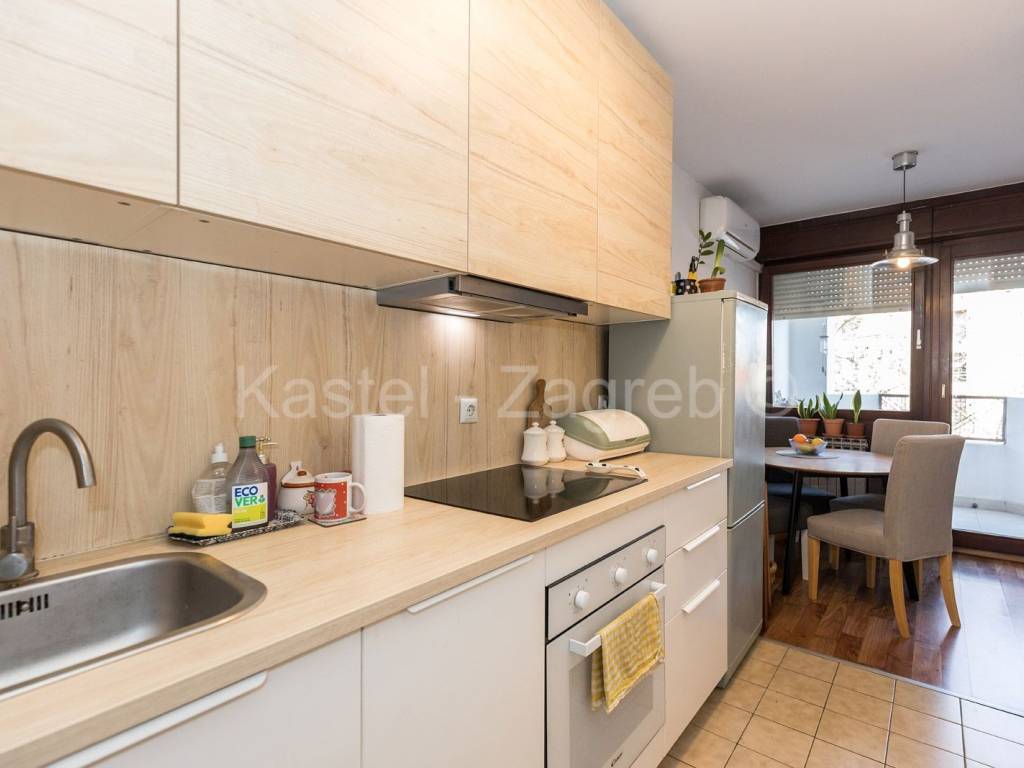 Stan u zgradi, Prodaja, Zagreb, Stenjevec
