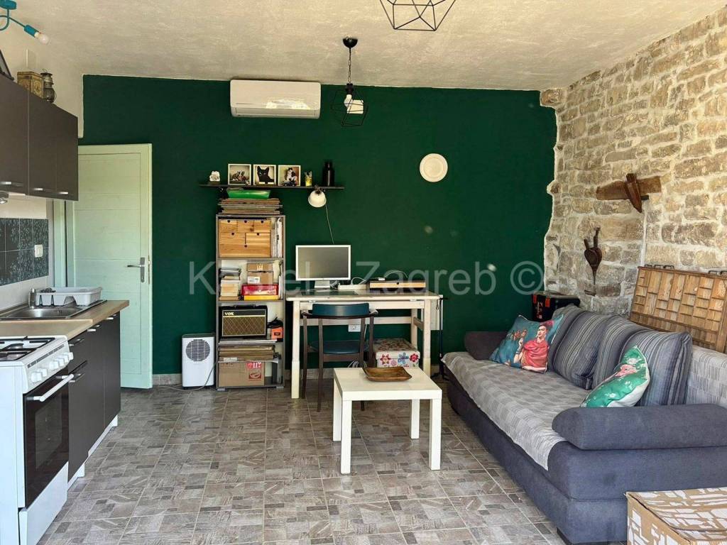 Dvojna kuca, Prodaja, Groznjan, Groznjan