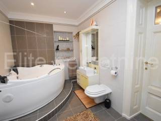 Flat in a villa, Sale, Opatija, Opatija