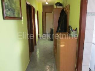 Flat in a house, Rent, Viškovo, Marinići