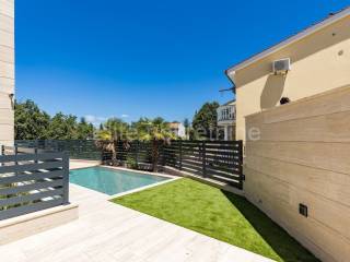 Flat in an urban villa, Sale, Malinska-dubašnica, Malinska