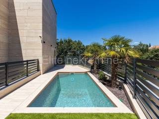 Flat in an urban villa, Sale, Malinska-dubašnica, Malinska