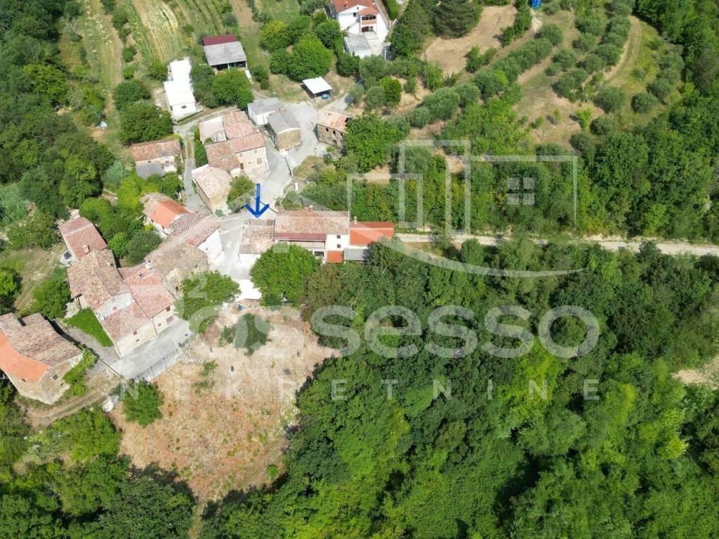 Buzet, Vrh