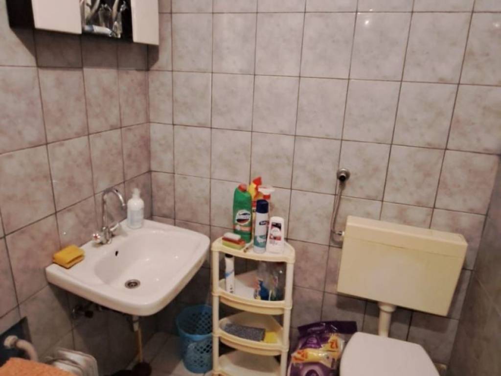 Kuca prizemnica, Prodaja, Lovinac, Licko Cerje