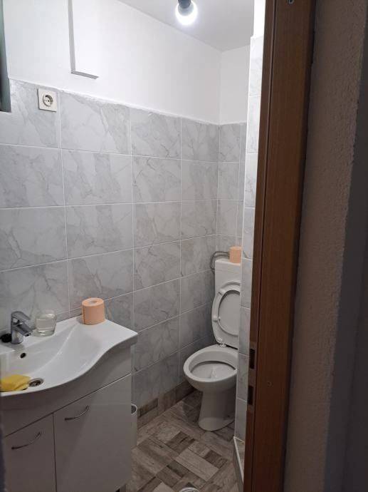 Poljoprivredno zemljiste, Prodaja, Lovinac, Lovinac
