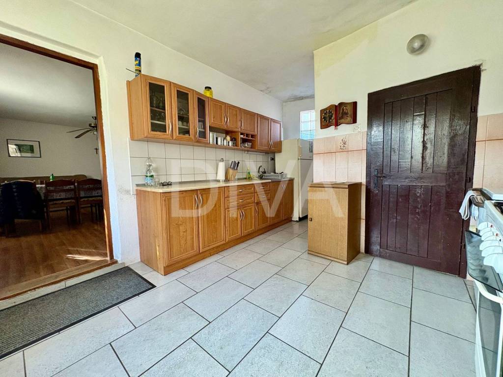 Oprisavci, Struzani