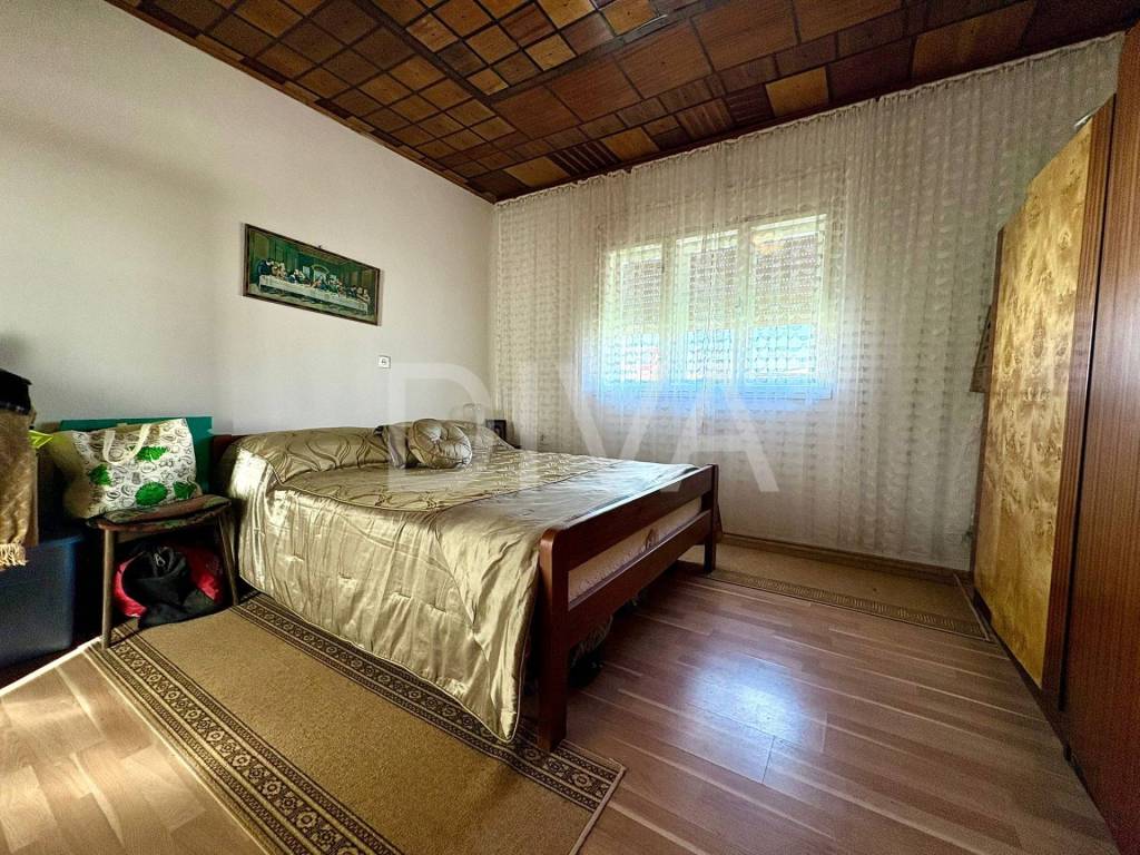 Oprisavci, Struzani