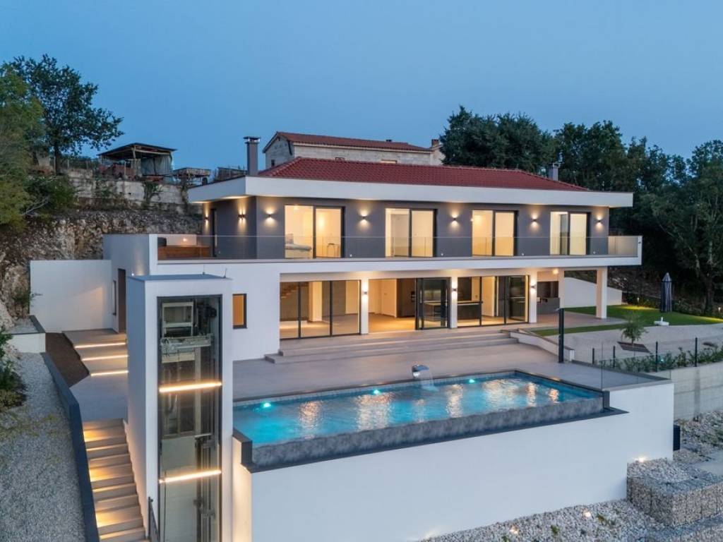 Vila, Prodaja, Vizinada, Ferenci