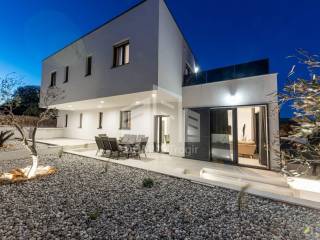 Vila, Prodaja, Seget, Seget Gornji