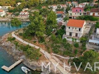 Jelsa, Vrboska