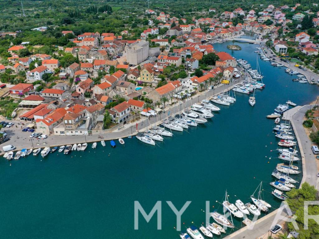 Jelsa, Vrboska