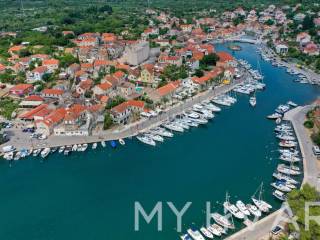 Jelsa, Vrboska