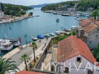 Jelsa, Vrboska
