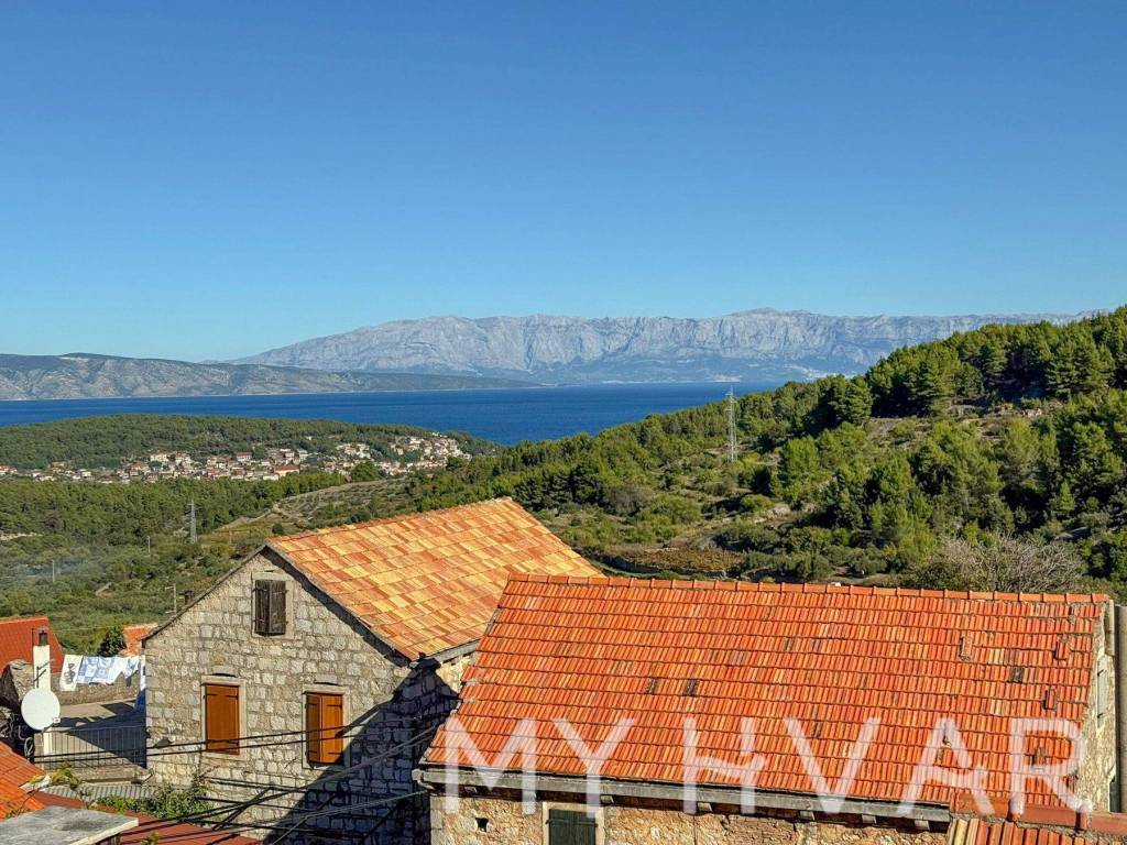 Kuca u nizu, Prodaja, Jelsa, Pitve