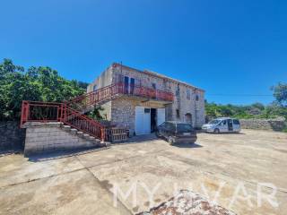 Samostojeca kuca, Prodaja, Jelsa, Pitve