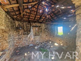 Samostojeca kuca, Prodaja, Jelsa, Pitve