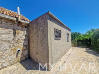 Samostojeca kuca, Prodaja, Jelsa, Pitve