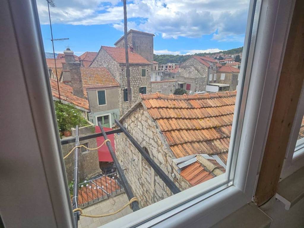 Kuca u nizu, Prodaja, Stari grad, Stari Grad