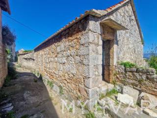 Kamena kuca, Prodaja, Stari grad, Vrbanj