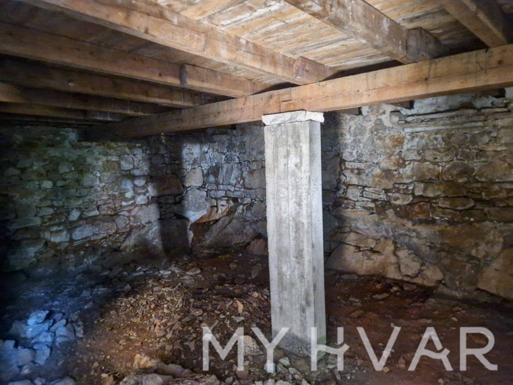 Kamena kuca, Prodaja, Stari grad, Vrbanj