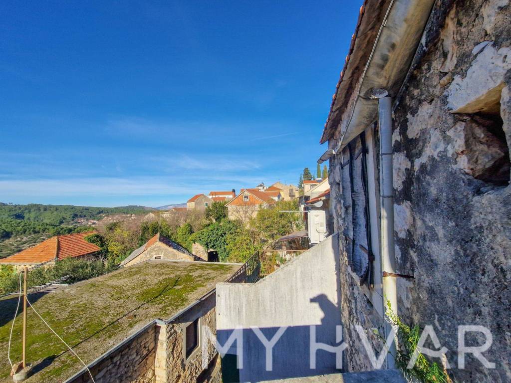 Kamena kuca, Prodaja, Jelsa, Vrisnik