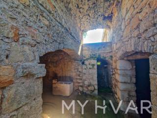 Kamena kuca, Prodaja, Stari grad, Vrbanj