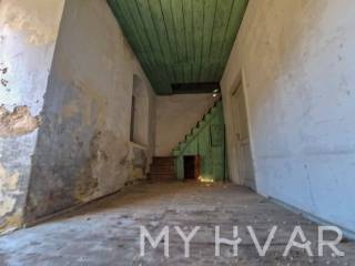Kamena kuca, Prodaja, Jelsa, Vrisnik