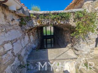 Kamena kuca, Prodaja, Stari grad, Vrbanj