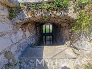 Kamena kuca, Prodaja, Stari grad, Vrbanj