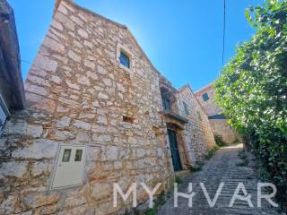 Kamena kuca, Prodaja, Stari grad, Vrbanj