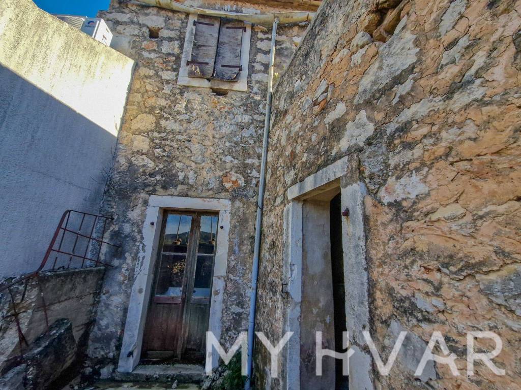 Kamena kuca, Prodaja, Jelsa, Vrisnik