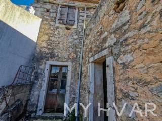Kamena kuca, Prodaja, Jelsa, Vrisnik