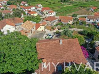 Kamena kuca, Prodaja, Jelsa, Svirce