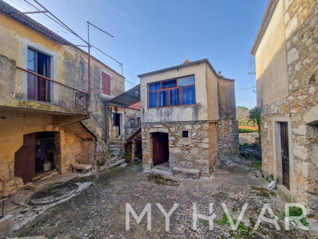 Kamena kuca, Prodaja, Stari grad, Vrbanj