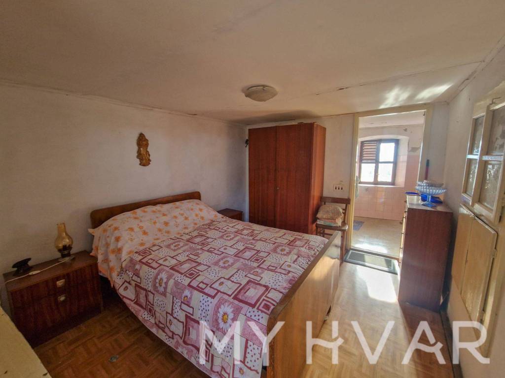 Kamena kuca, Prodaja, Stari grad, Vrbanj