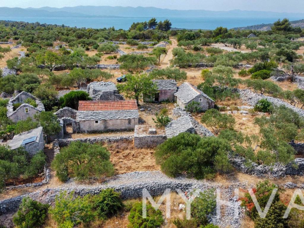 Dvojna kuca, Prodaja, Sucuraj, Bogomolje