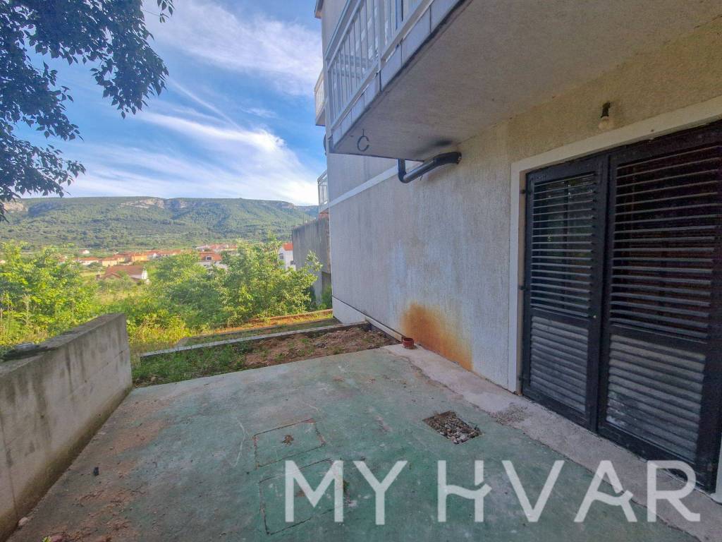 Stan u zgradi, Prodaja, Jelsa, Jelsa