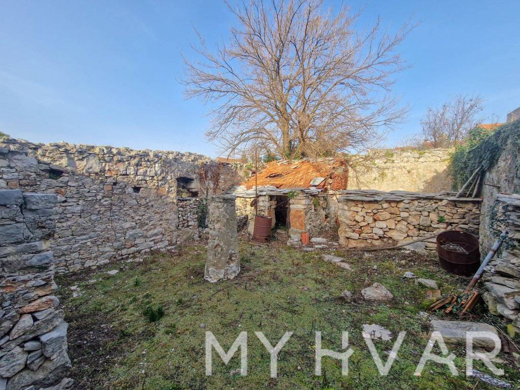 Kamena kuca, Prodaja, Stari grad, Vrbanj
