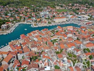 Kamena kuca, Prodaja, Stari grad, Stari Grad