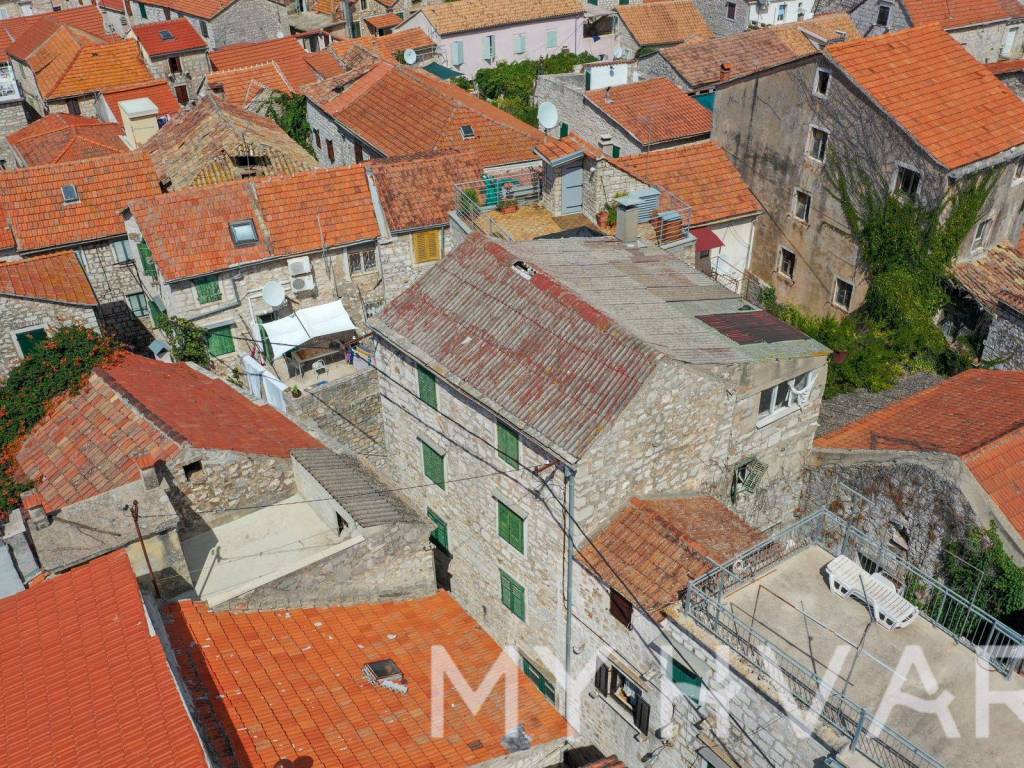 Kamena kuca, Prodaja, Stari grad, Stari Grad