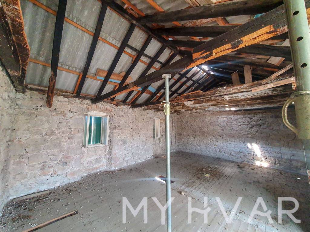 Kamena kuca, Prodaja, Stari grad, Stari Grad