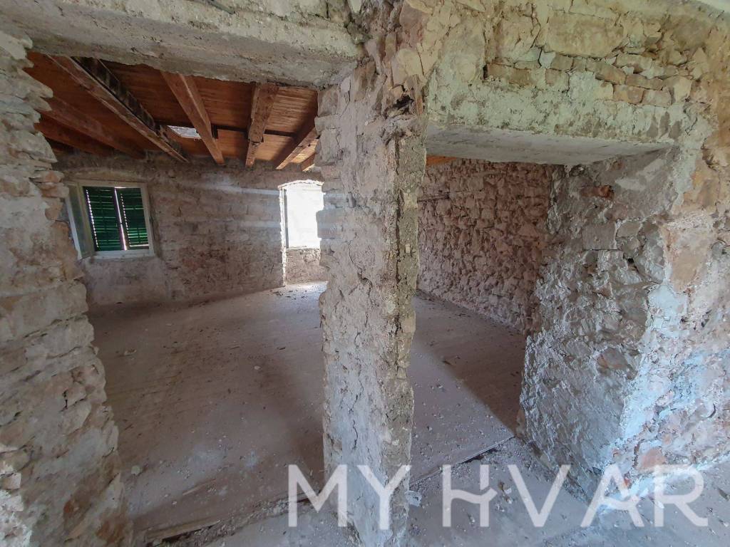 Kamena kuca, Prodaja, Stari grad, Stari Grad
