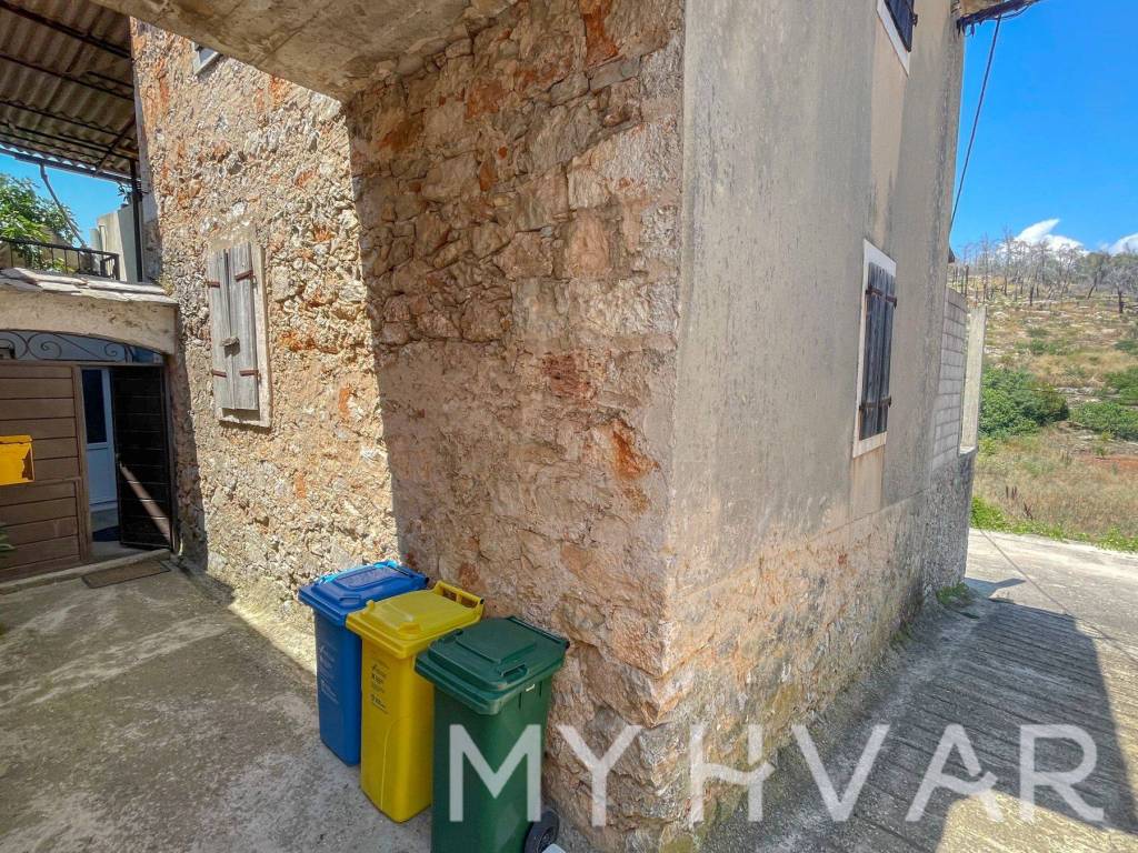 Kamena kuca, Prodaja, Stari grad, Vrbanj